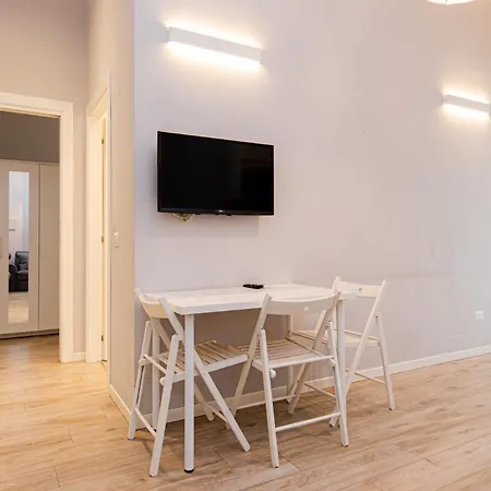 Repubblica Flat * מילאנו